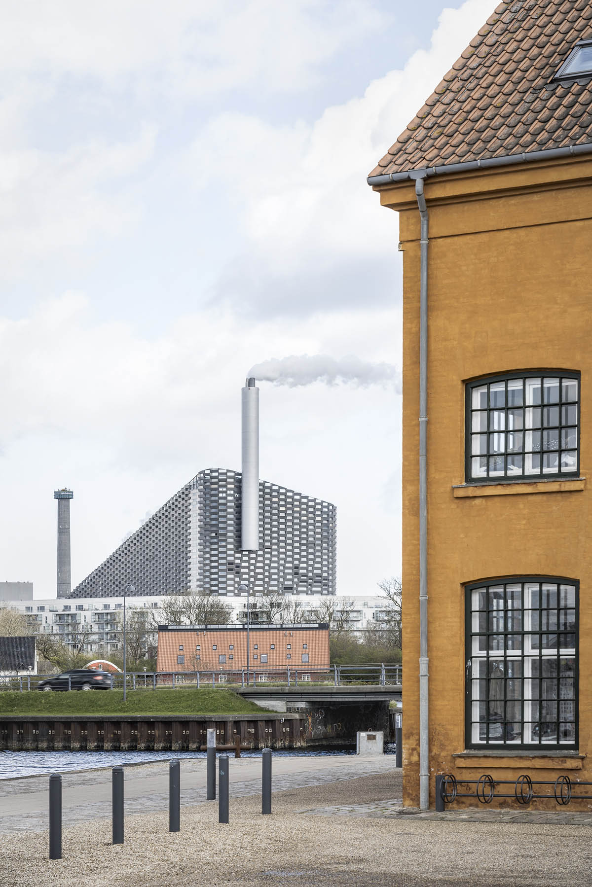 First detailed photographs released for BIG’s Waste-to-Energy Plant in Copenhagen