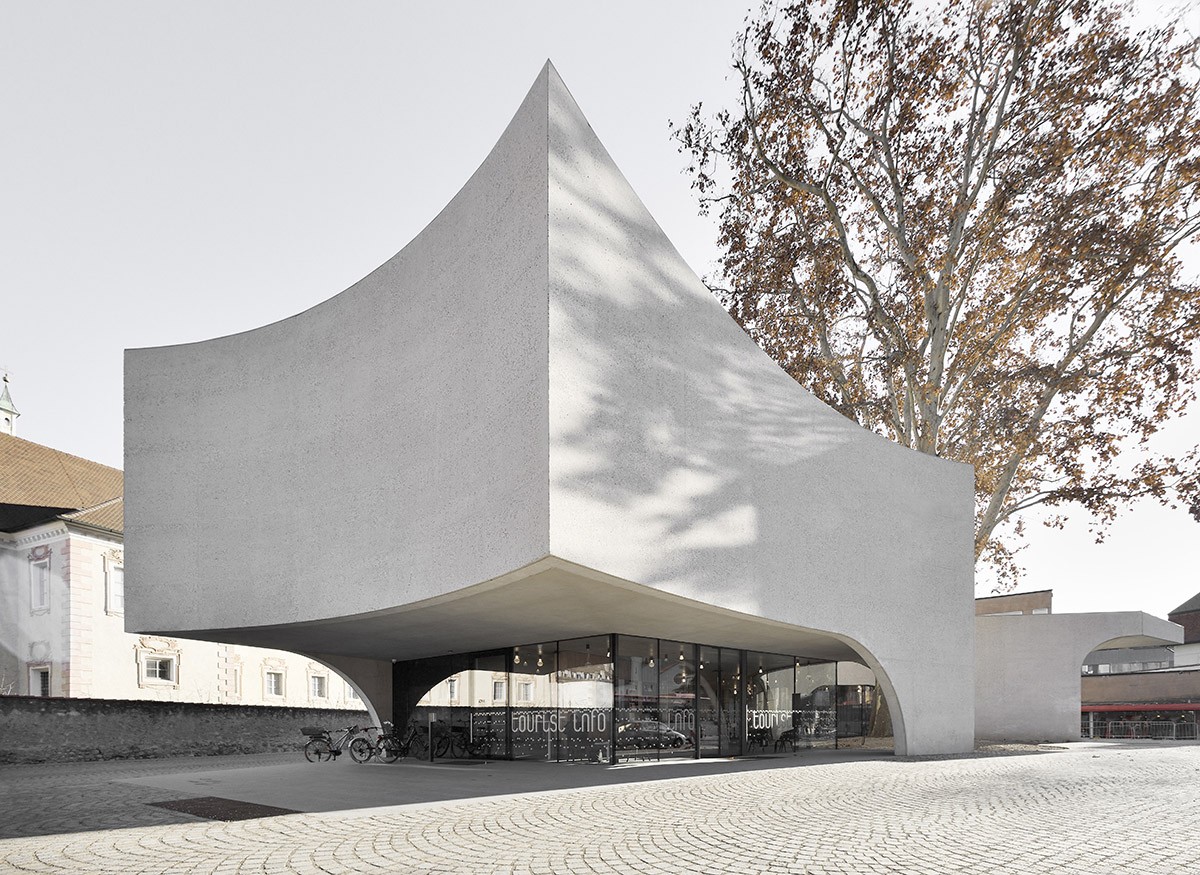 Architecture in Austria: A Survey of the 20th Century
