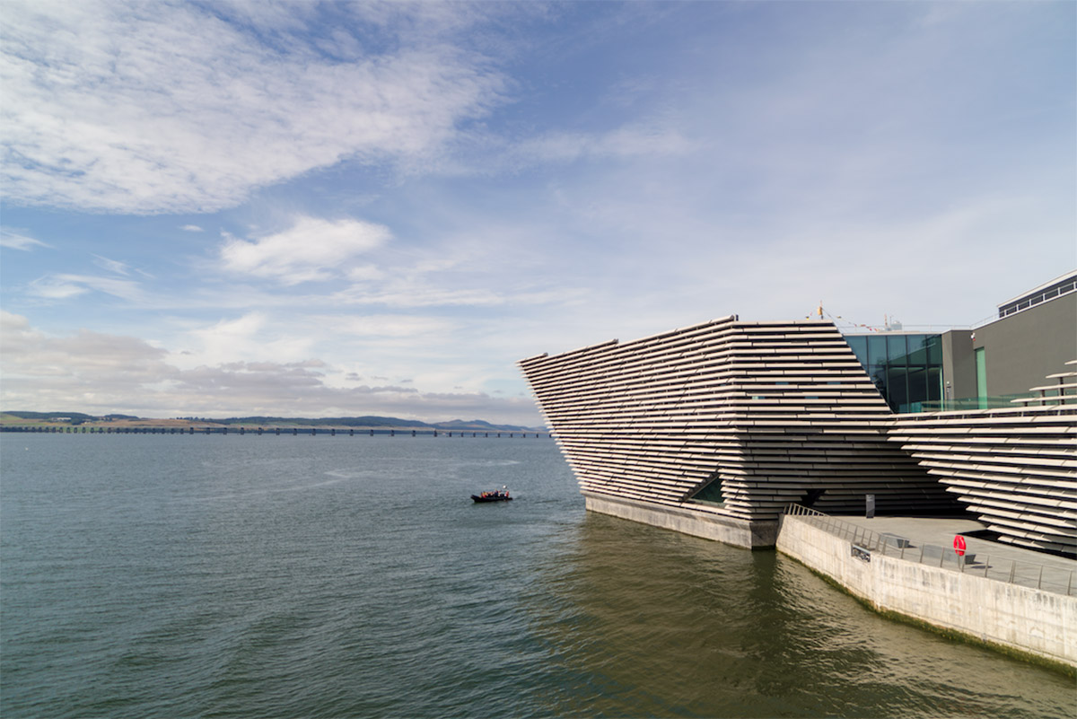 New drone video shows Kengo Kuma's V&A Dundee Museum almost complete in Scotland