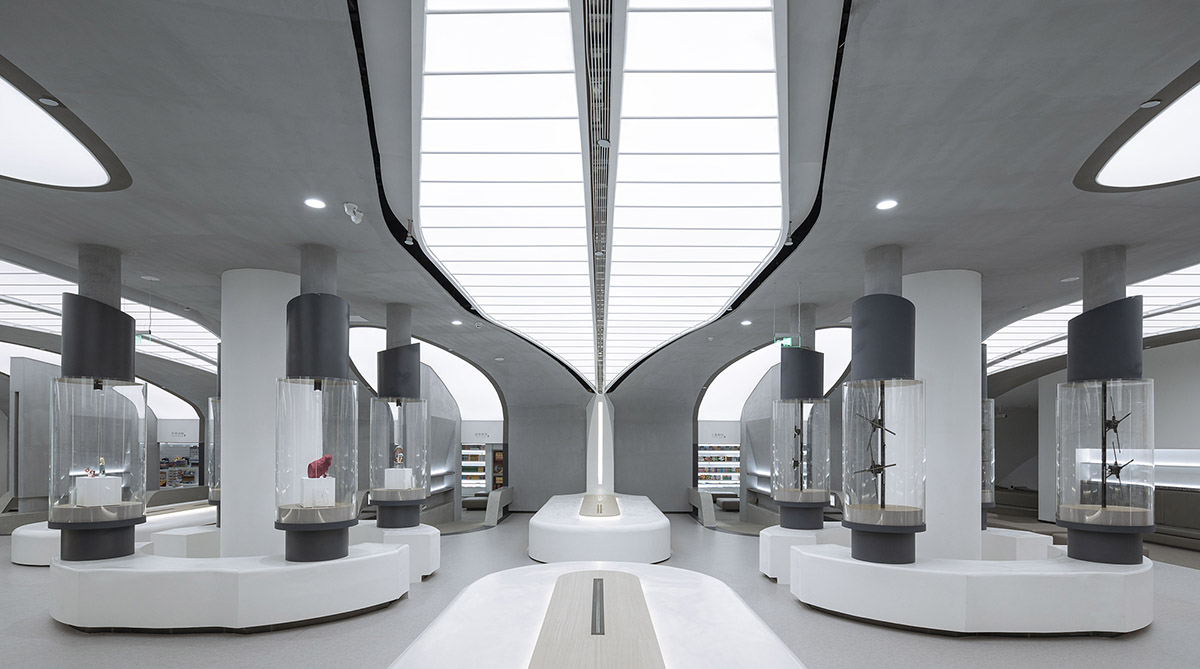 Gonverge Interior Design completes futuristic Fengdong E Pang Bookstore in Xi'an City