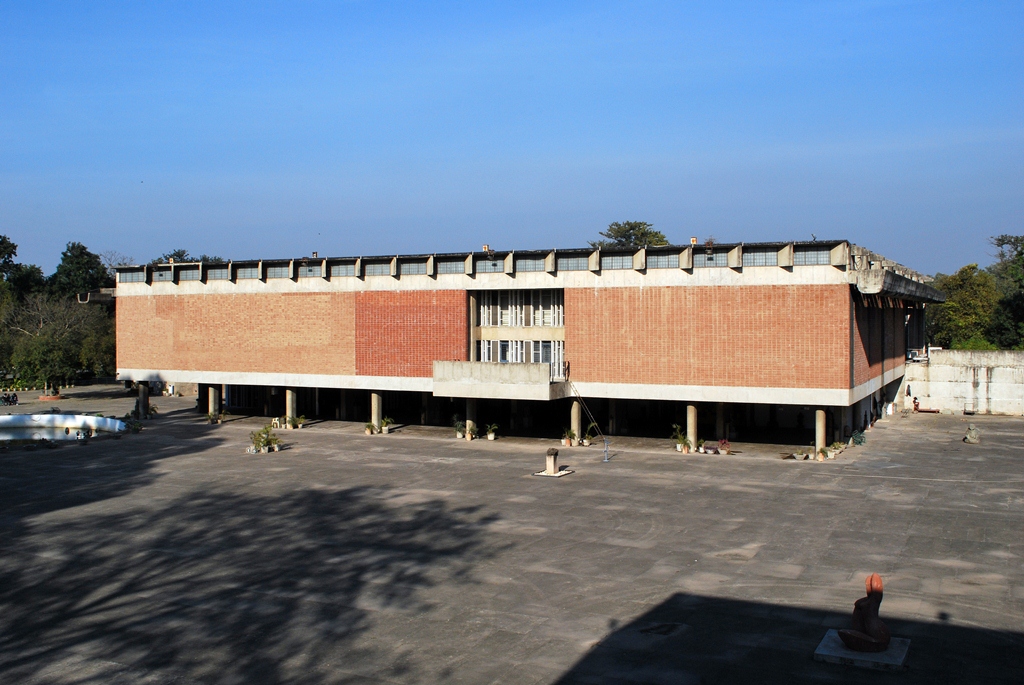 Remembering Le Corbusier & His Indian Connection On His 132nd Birth ...