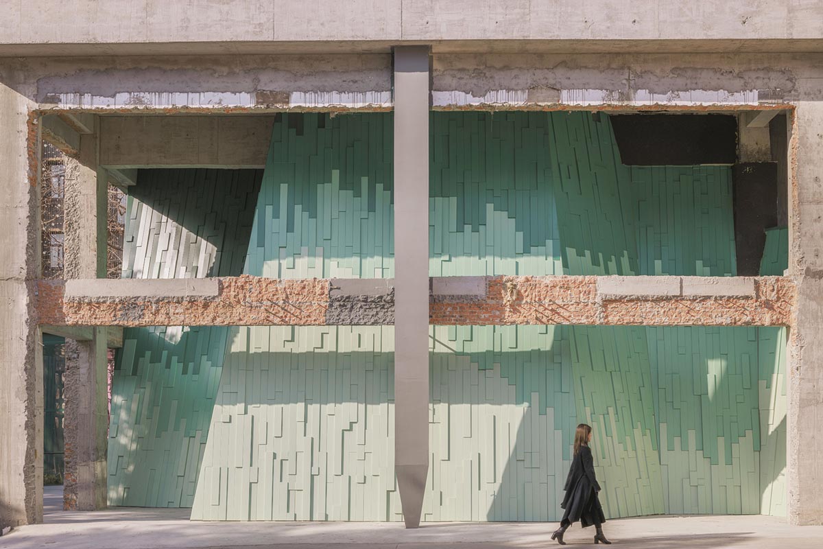 Wutopia Lab transforms former silk weaving factory into a theater in Suzhou, China 