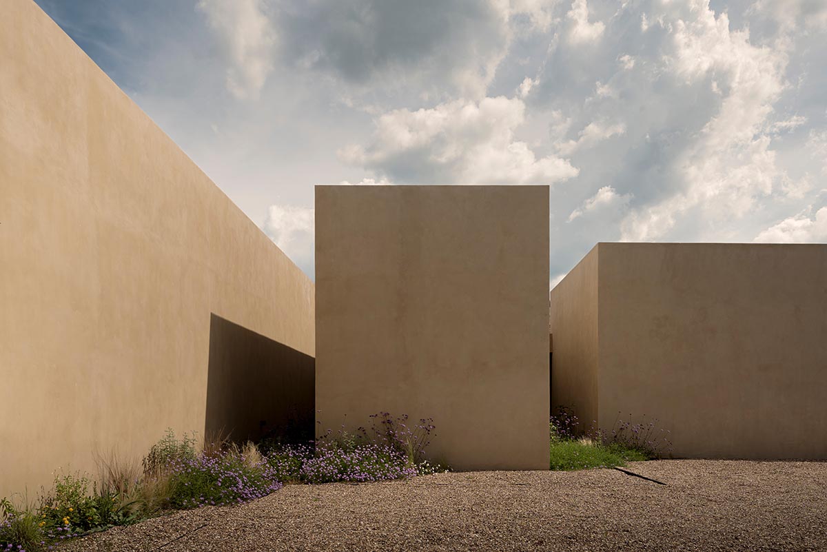 The architecture of Casa San Francisco creates timeless