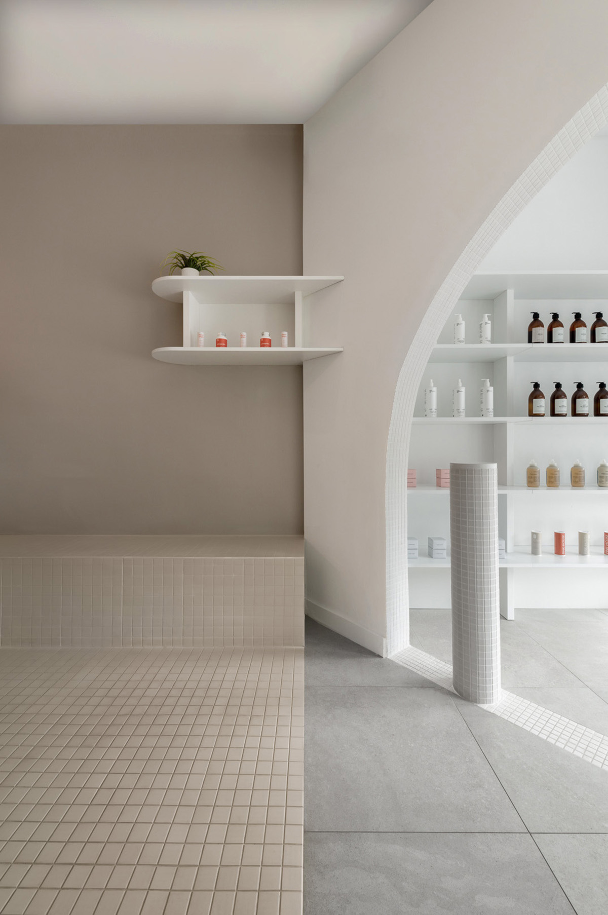 Large rib arches create sculptural dome for pharmacy lab by StudioAC in Toronto 