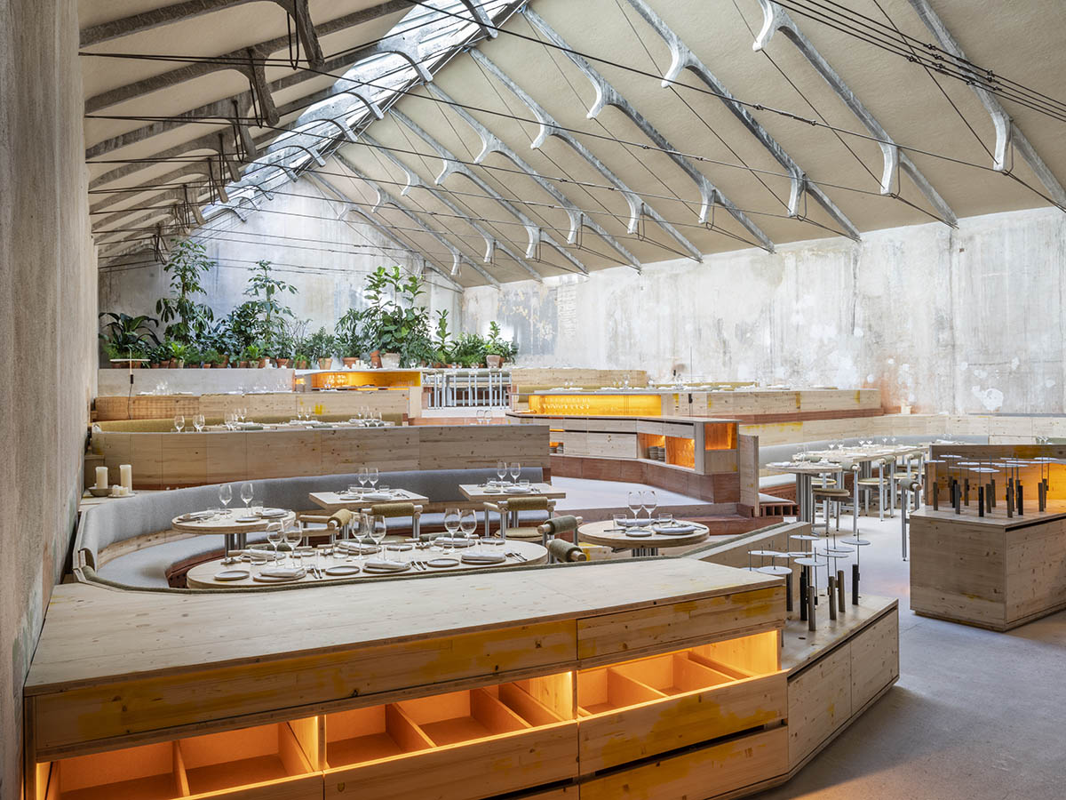 SelgasCano and Andreu Carulla convert industrial mechanical workshop into a restaurant in Madrid