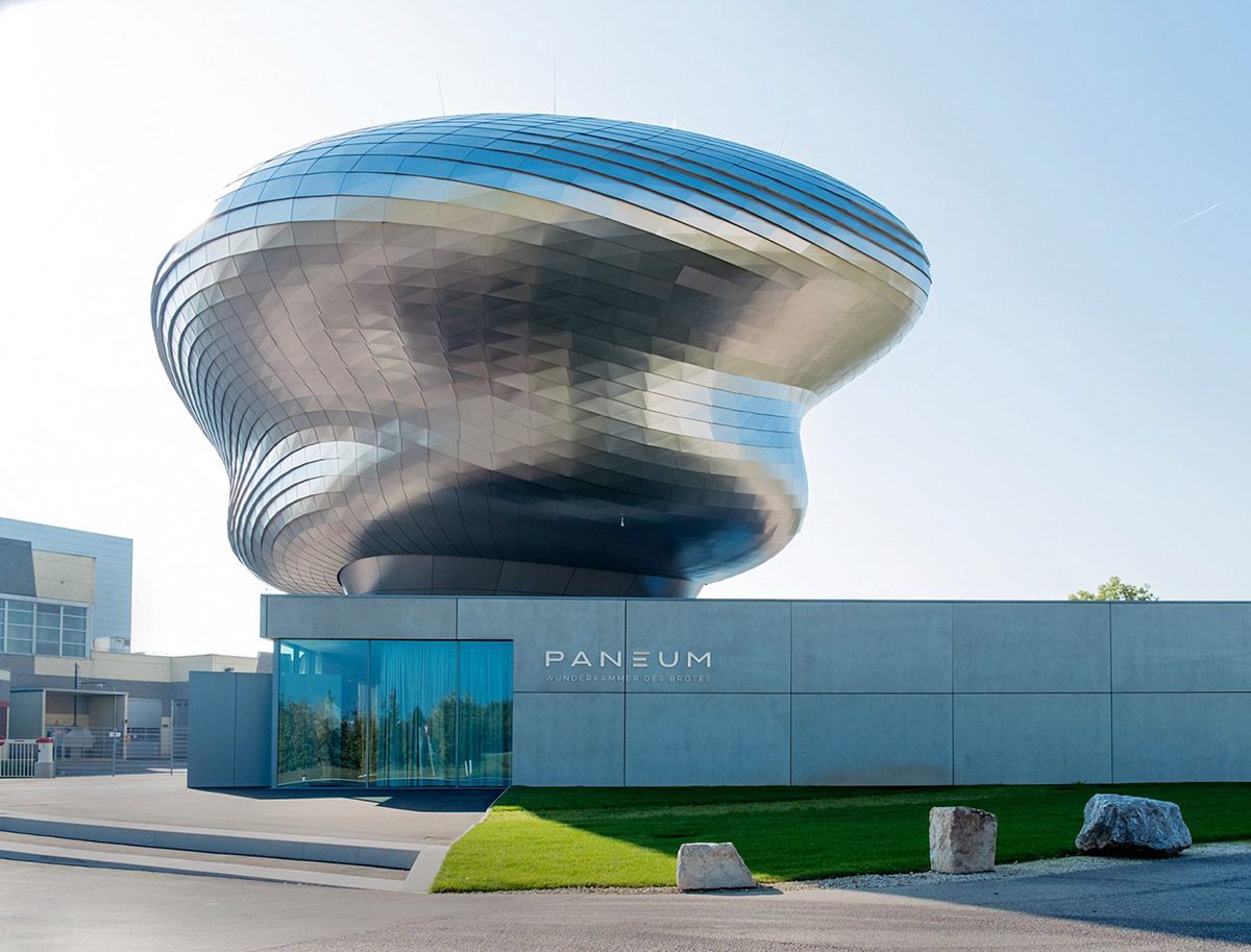 Coop Himmelb(l)au creates 