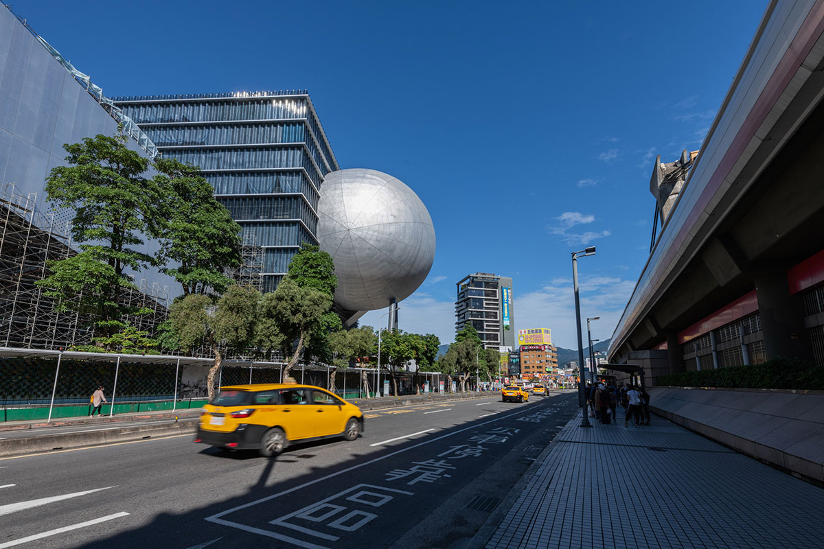 New photographs released for OMA's Taipei Performing Arts Center in Taiwan