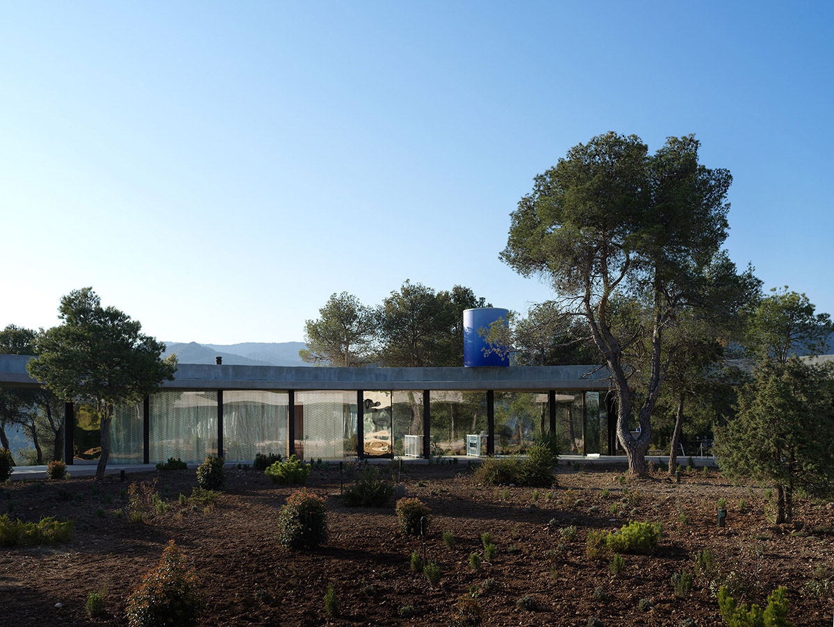 Office KGDVS’ Solo House presents a circular catwalk overlooking wilderness of Matarraña