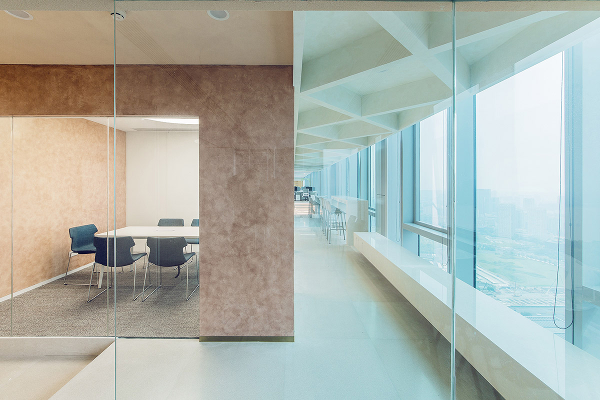 InDeco completes Ruhnn Culture Office with colorful spatial pattern in Hangzhou, China