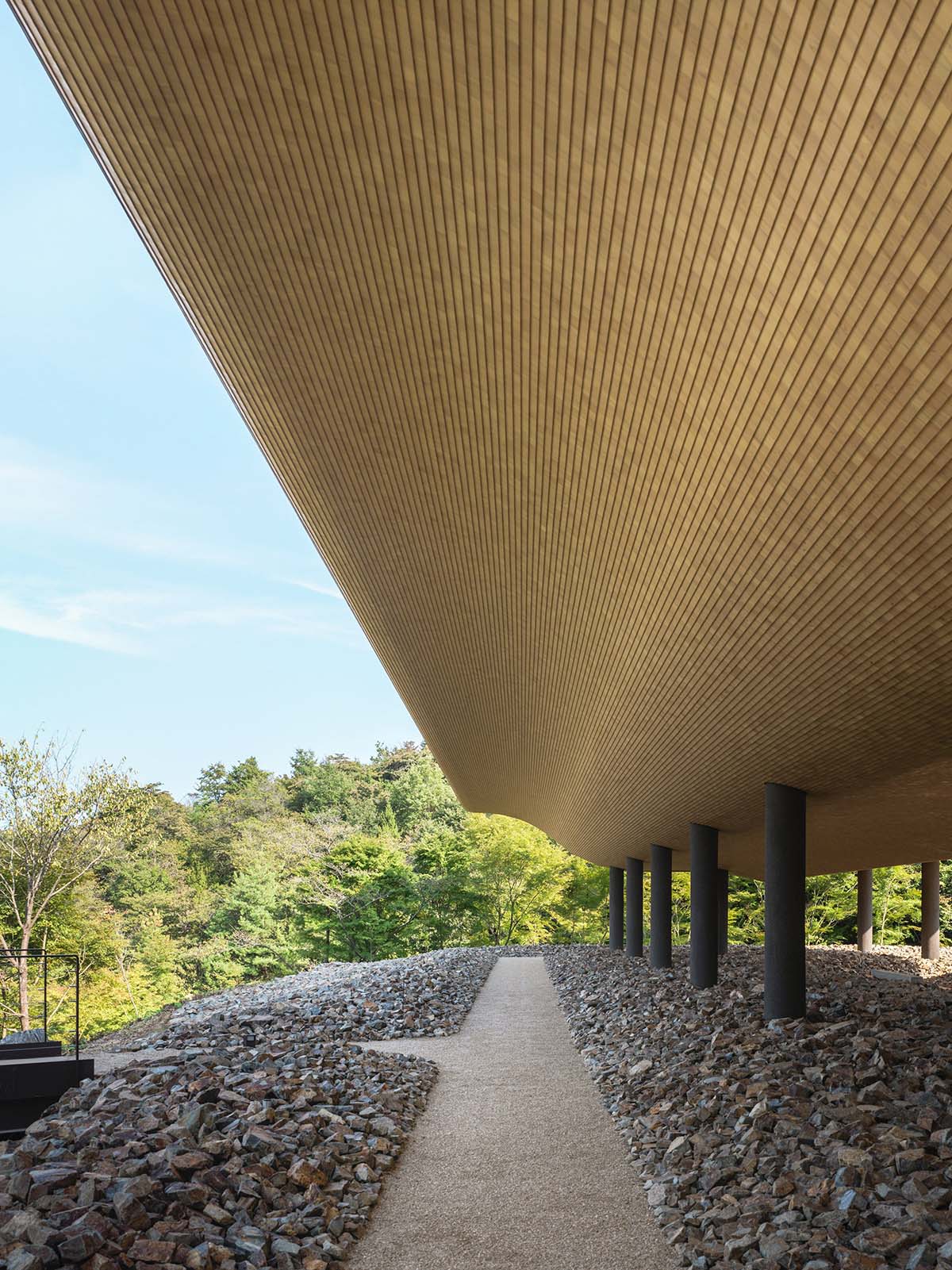 A well-contoured art pavilion is built to remind a historical tragedy in Hiroshima