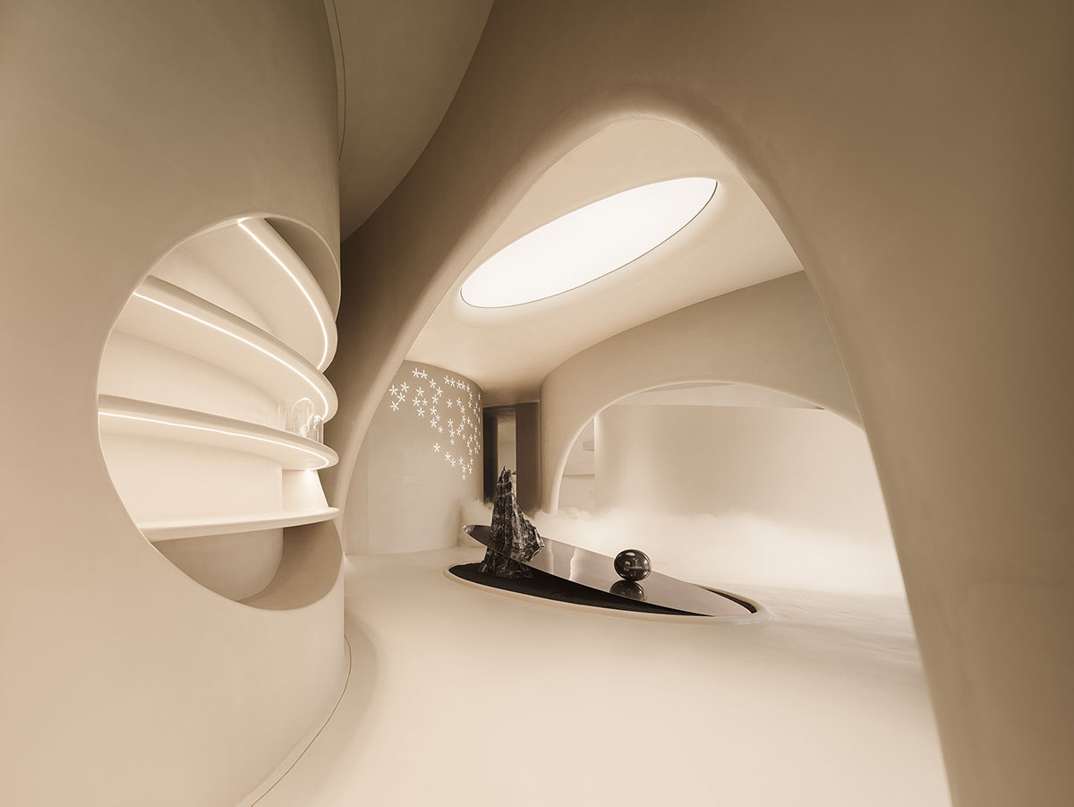Undulating and smooth walls form this retail store by Panda NANA in Jinan, China