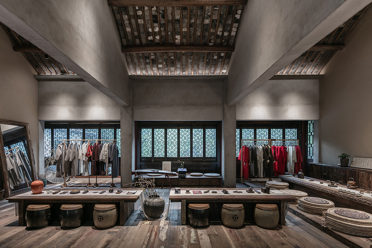 Yiduan Shanghai Interior Design Combined Zenist Spirit into the Headquarters of a Clothing Brand