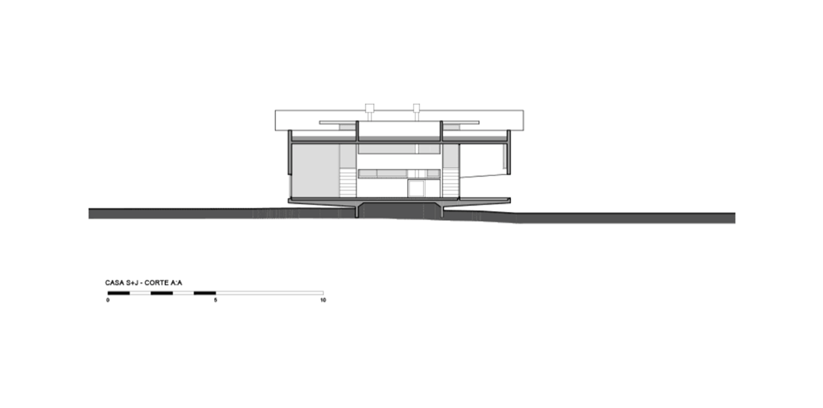 Partially open S+J family house by Luciano Kruk placed in the pine forest of Costa Esmeralda