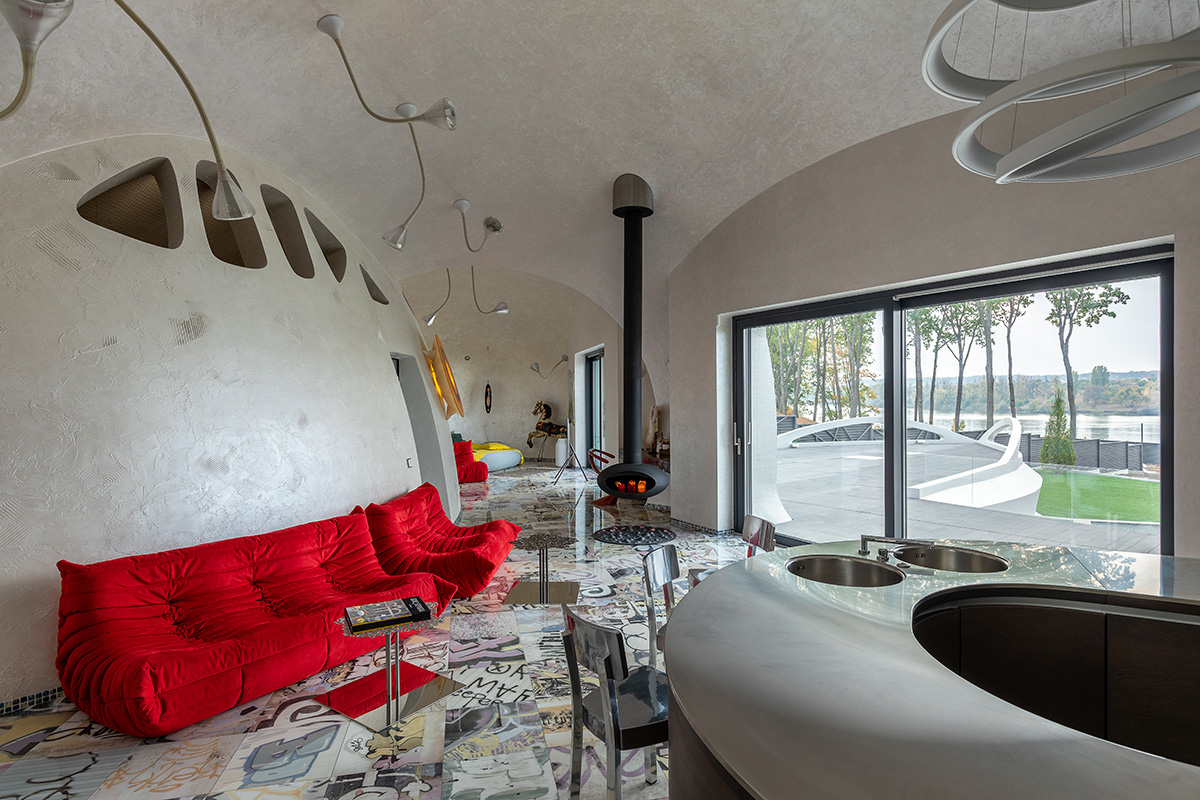 Nat Telichenko completes retro-futuristic Baan Bubble Dome House in Kharkiv, Ukraine