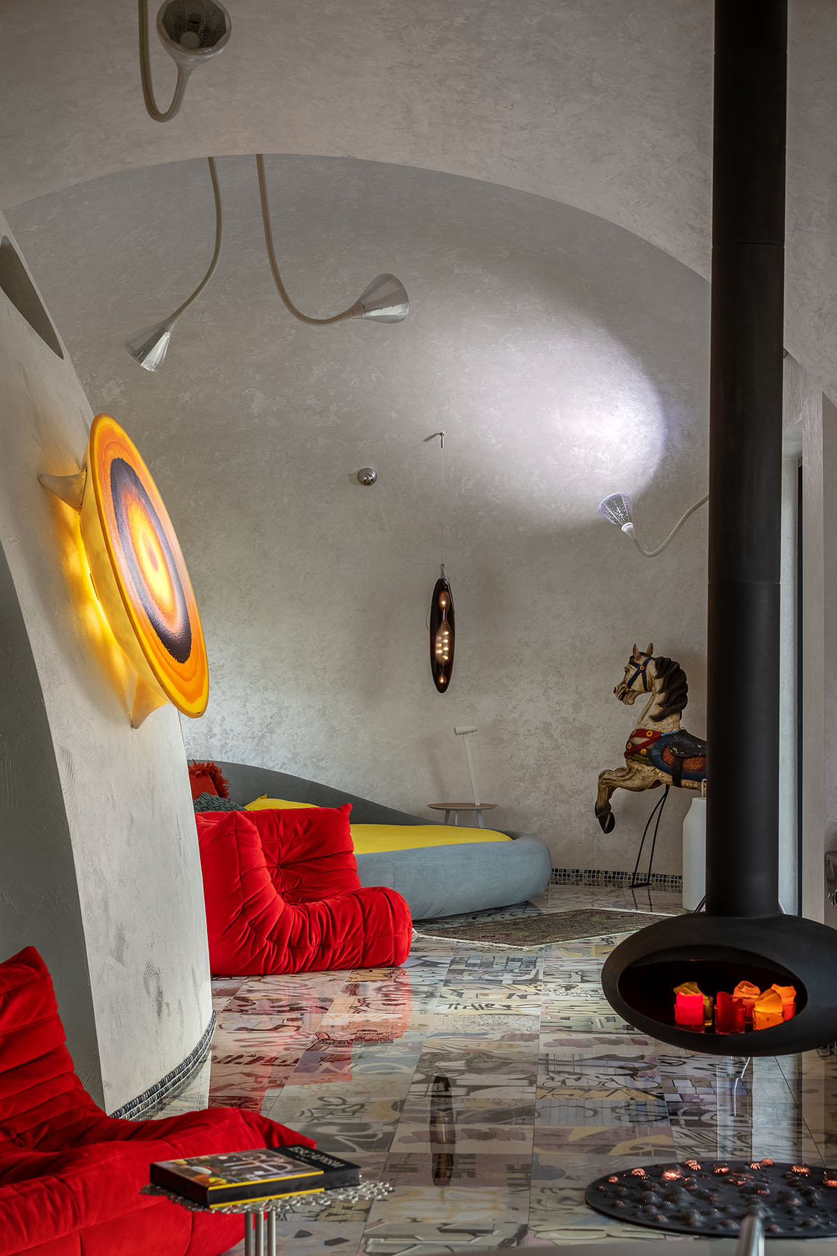 Nat Telichenko completes retro-futuristic Baan Bubble Dome House in Kharkiv, Ukraine