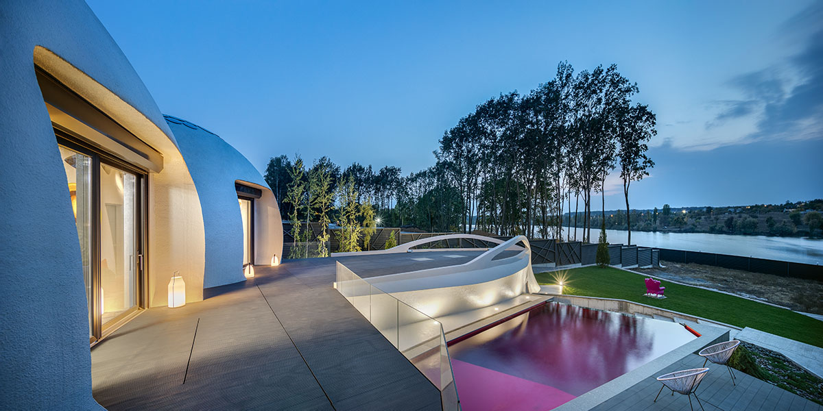 Nat Telichenko completes retro-futuristic Baan Bubble Dome House in Kharkiv, Ukraine