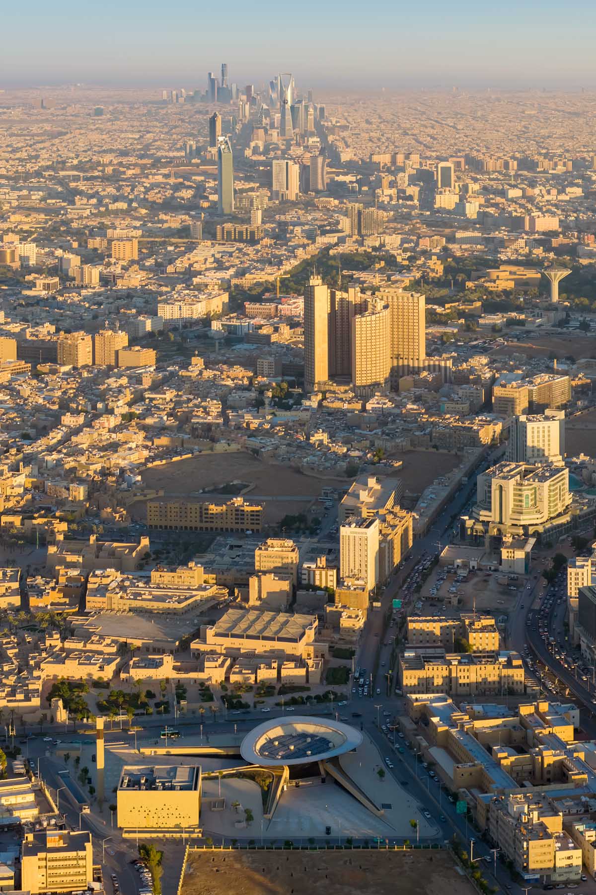 Snøhetta built a station that features a mirror-like overhang structure in Riyadh
