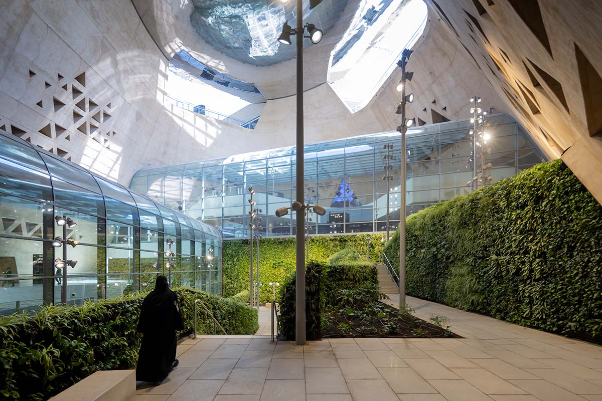 Snøhetta built a station that features a mirror-like overhang structure in Riyadh