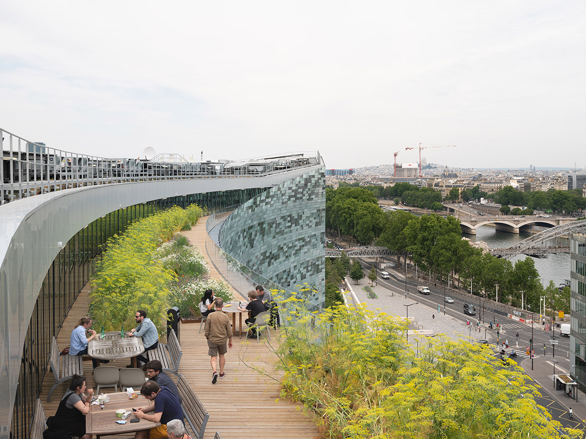 Snøhetta completes new headquarters for Le Monde Group in Paris with pixelated glass facade