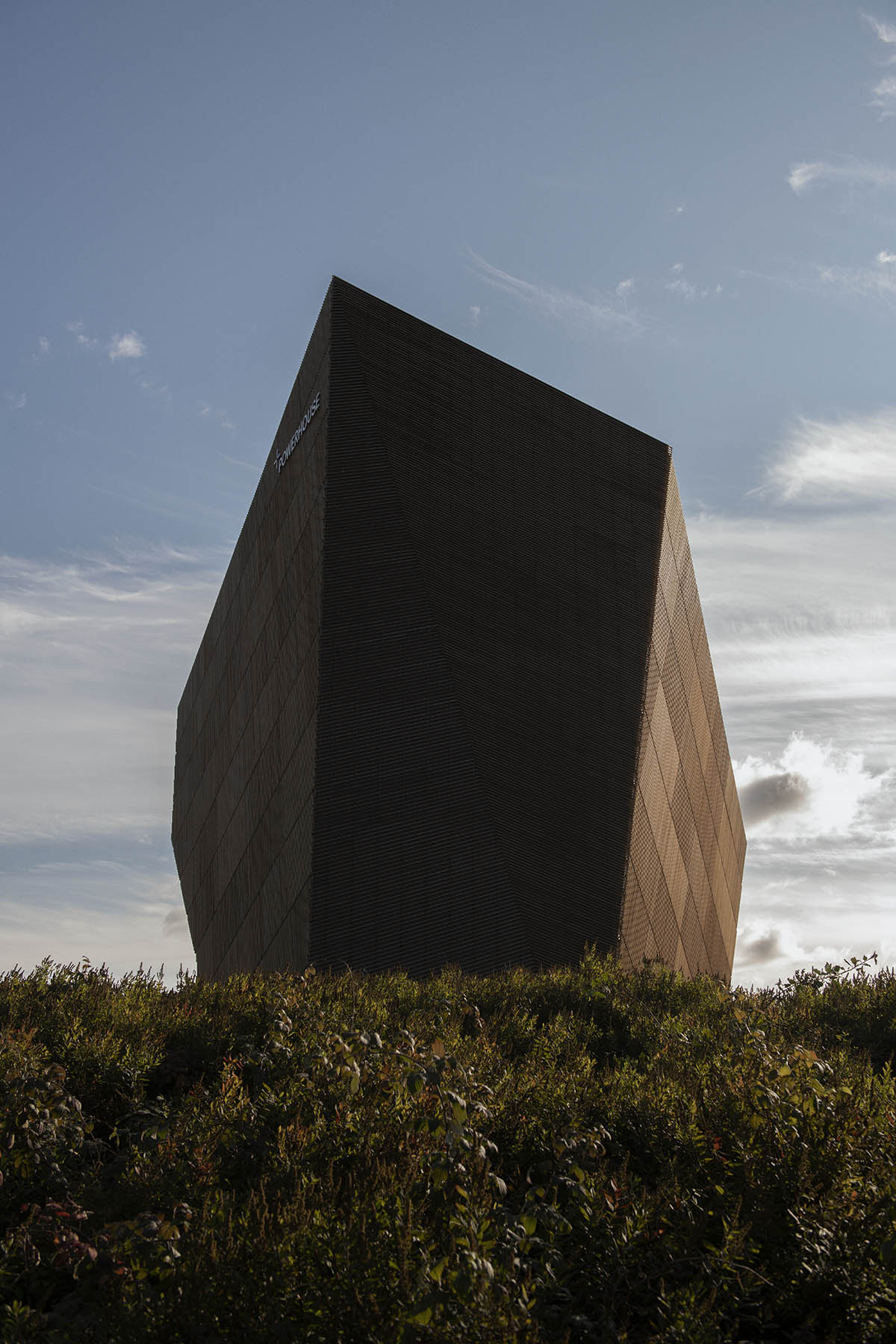 Snøhetta reveals its 4th energy Positive Powerhouse in Telemark with energy producing façade and roof