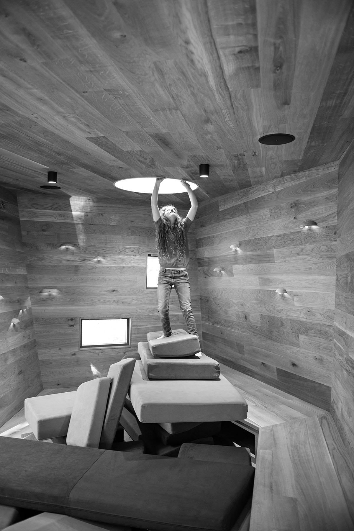 Snøhetta Designs Wooden Care Cabin For Patients at Norway’s Largest Hospitals