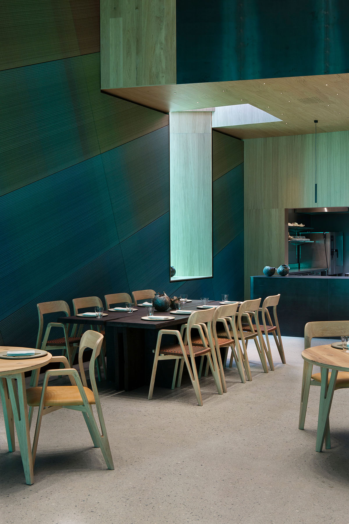 Snøhetta Completes Europe’s First Underwater Restaurant in Norway