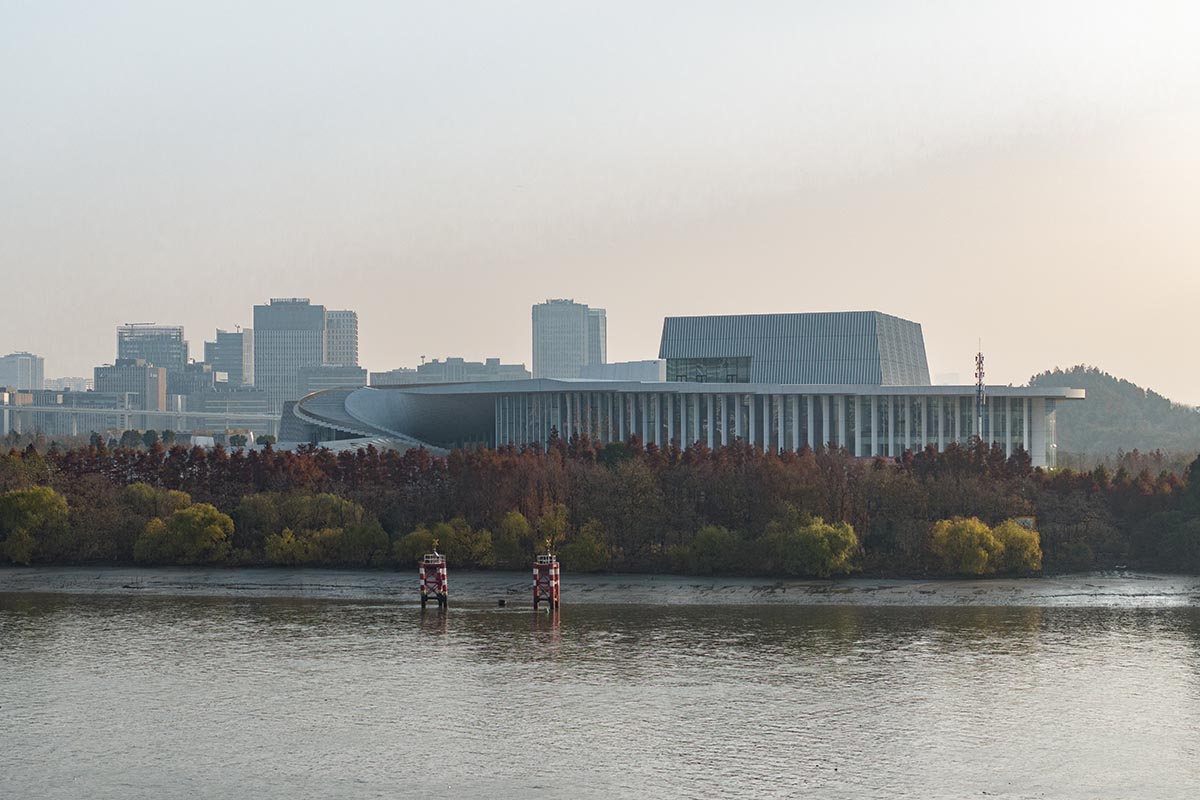 Sn&oslash;hetta's Shanghai Grand Opera House nears completion