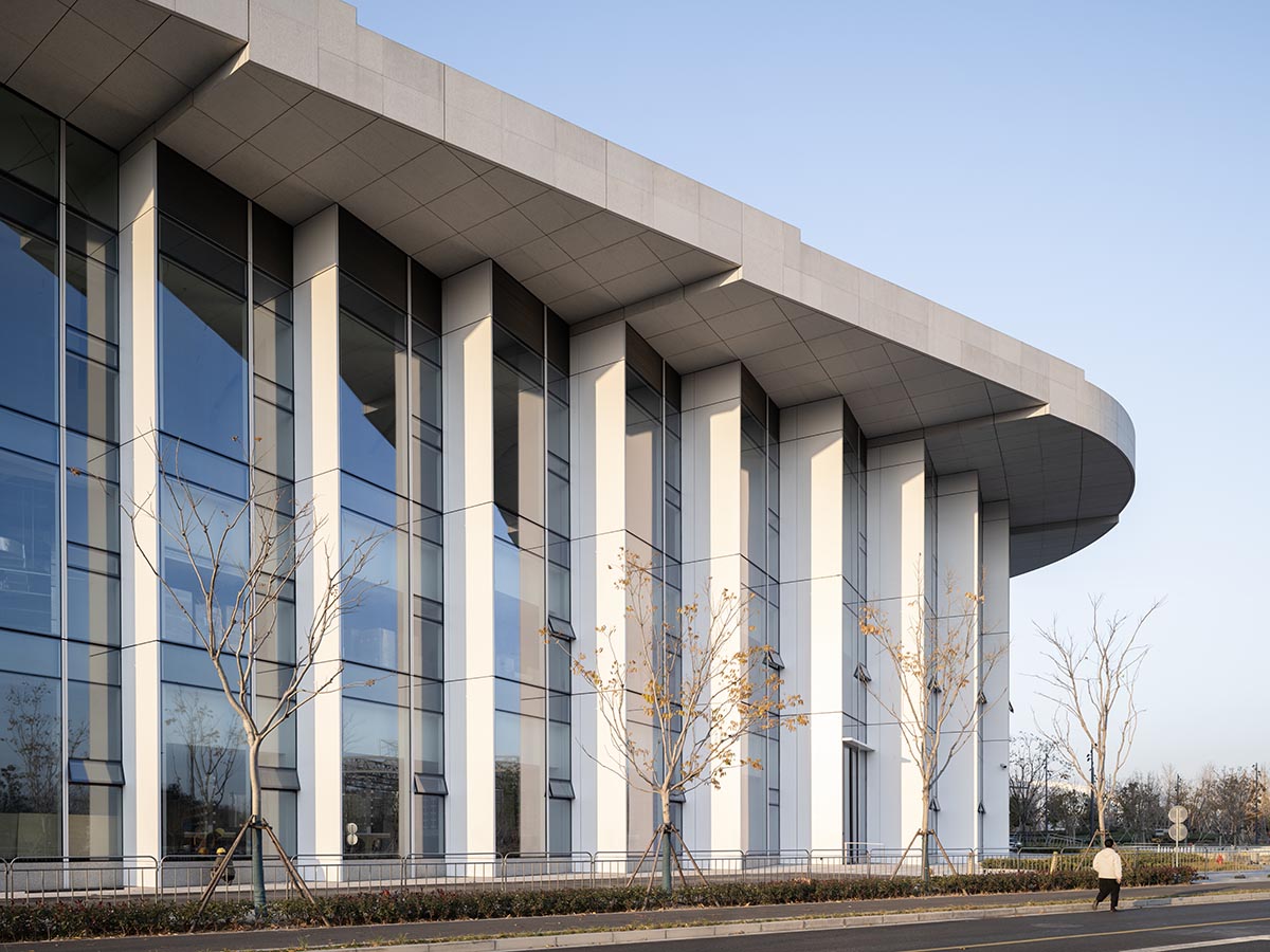 Sn&oslash;hetta's Shanghai Grand Opera House nears completion