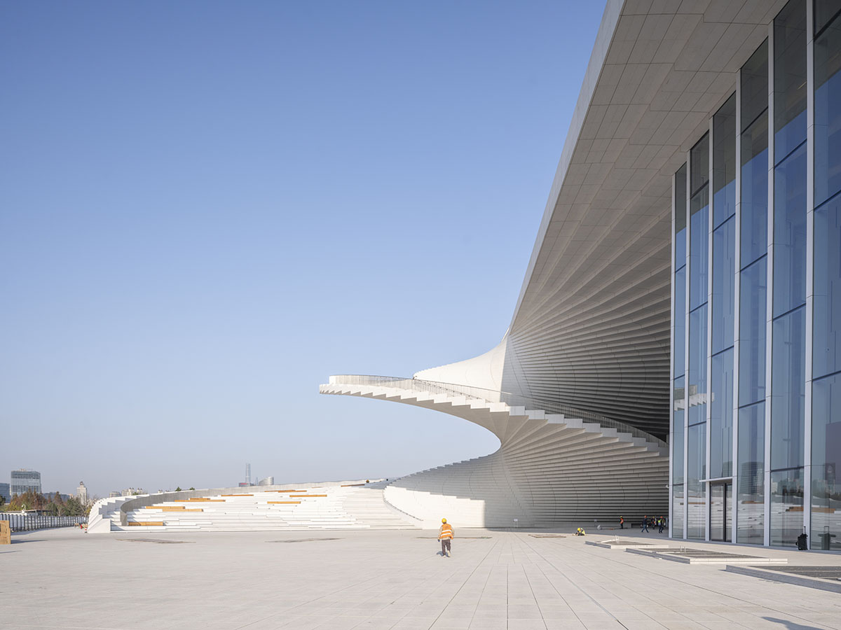 Sn&oslash;hetta's Shanghai Grand Opera House nears completion