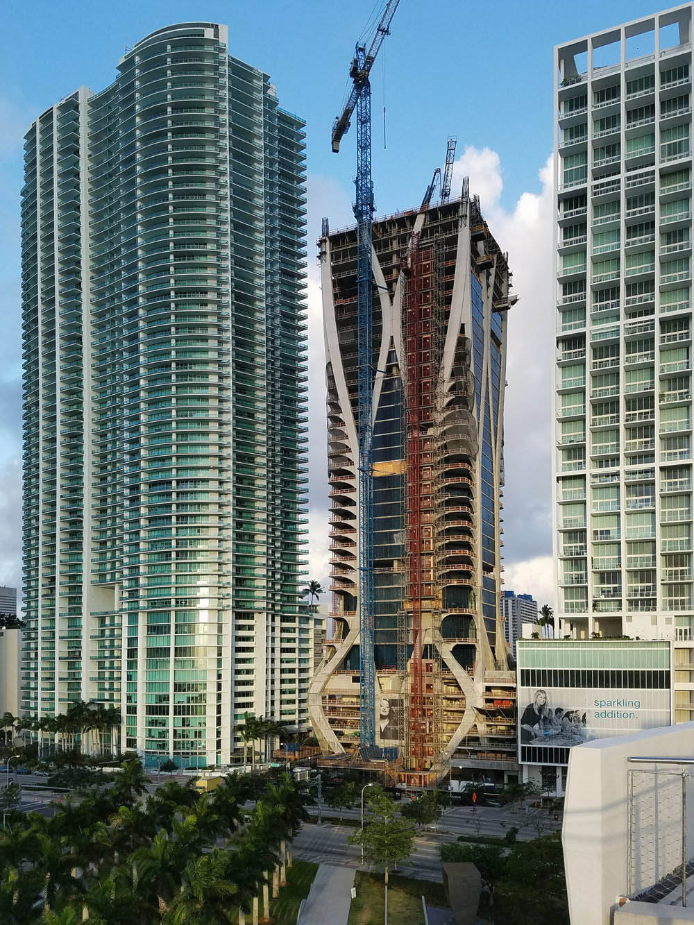 Zaha Hadid Archiects' 1000 Museum takes shape in Miami skyline