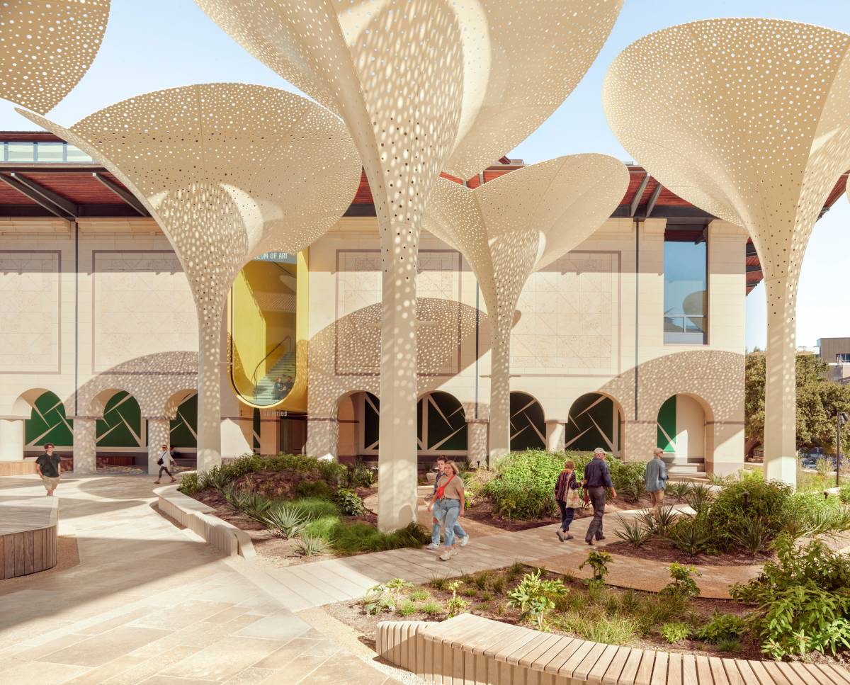Snøhetta's Grounds Redesign for Blanton Museum of Art Greets Its Visitors