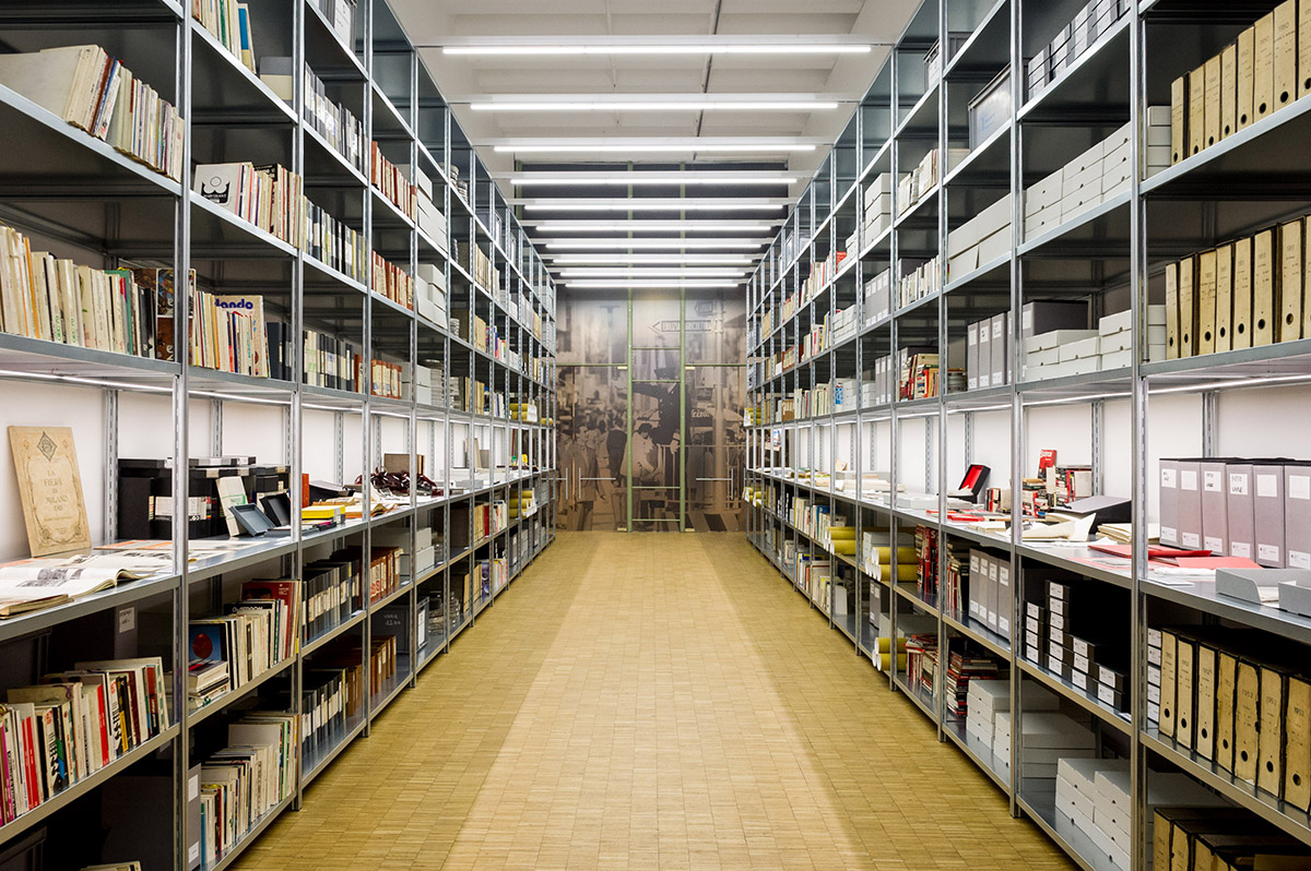 OMA's new exhibition presents visual journey to photographic collection of Fondazione Fiera Milano