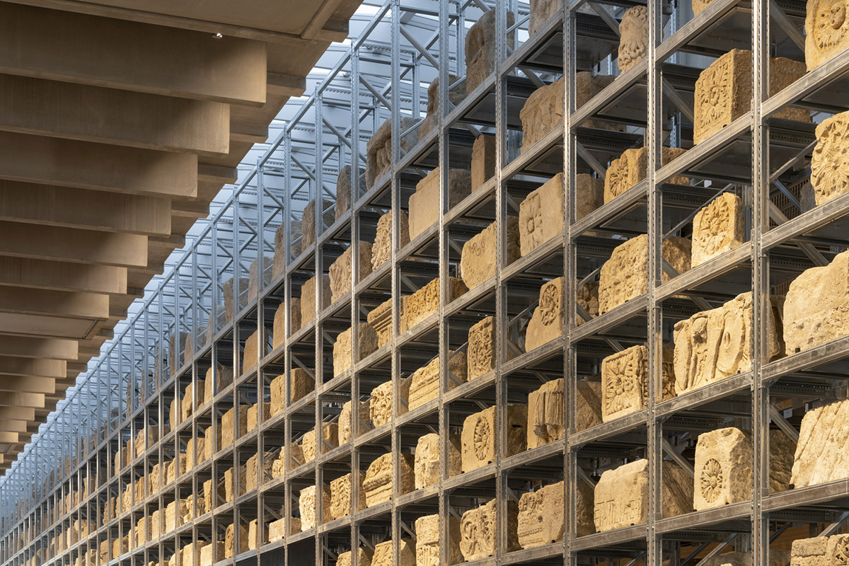 Foster + Partners completes Narbo Via Museum of Roman antiquities in France