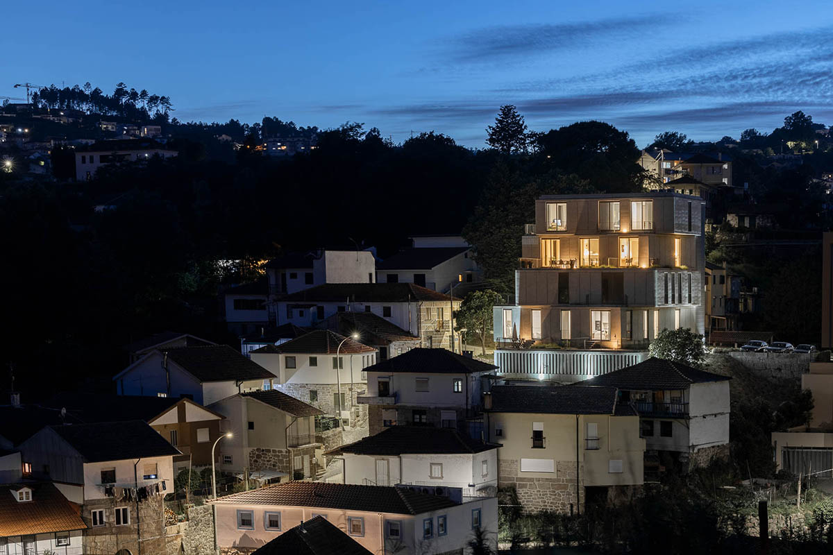 Concrete Brutalist-Like Beauty Sprouts Up the Ground 