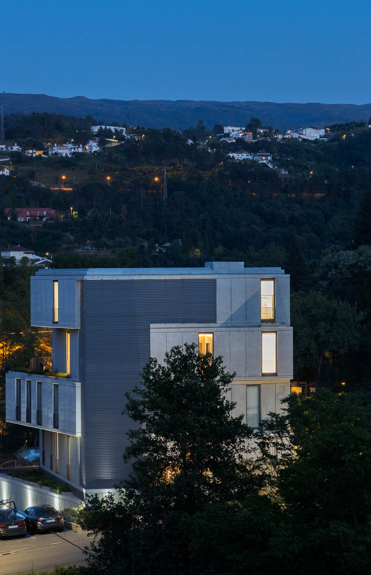 Concrete Brutalist-Like Beauty Sprouts Up the Ground 