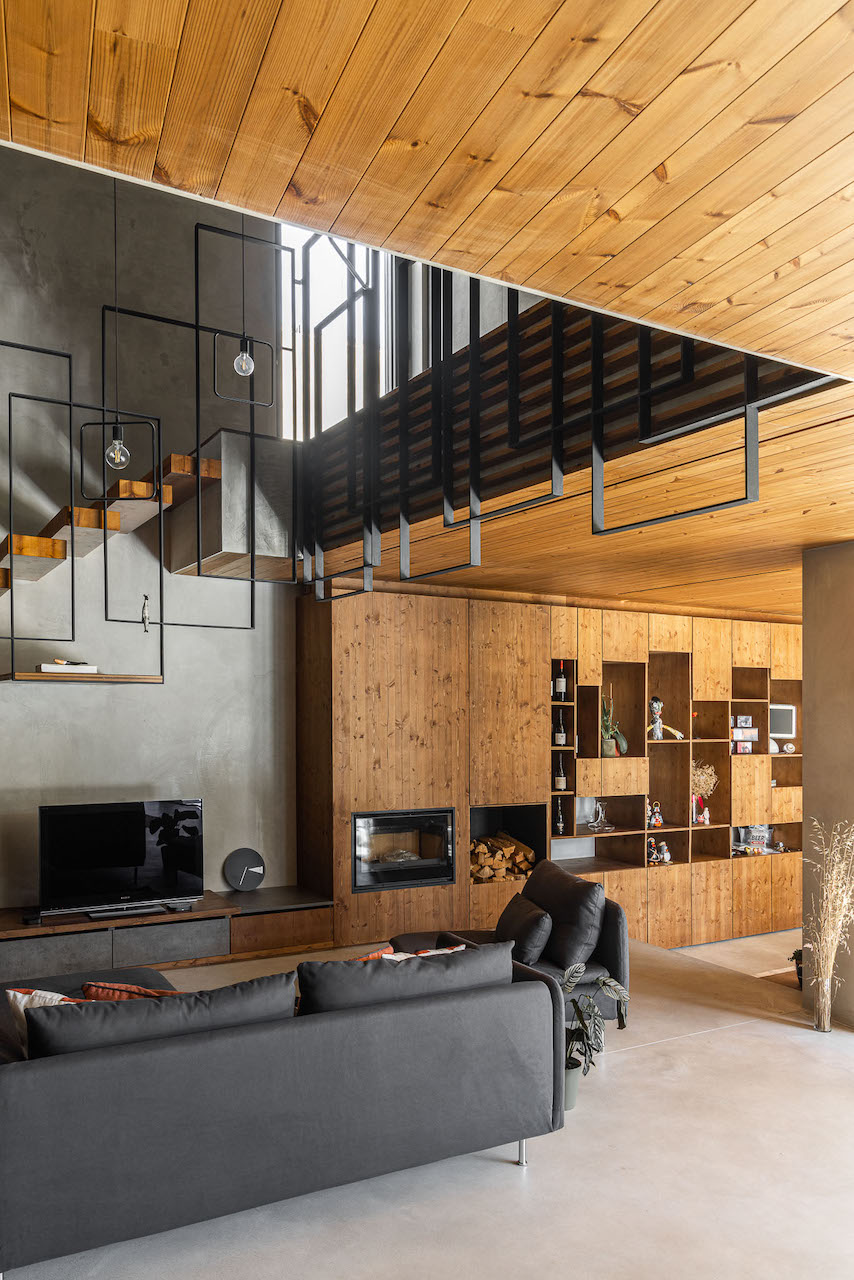 Atelier AM-arqstudio Designed A Home Where Light and Texture Provide Comfort and Ease