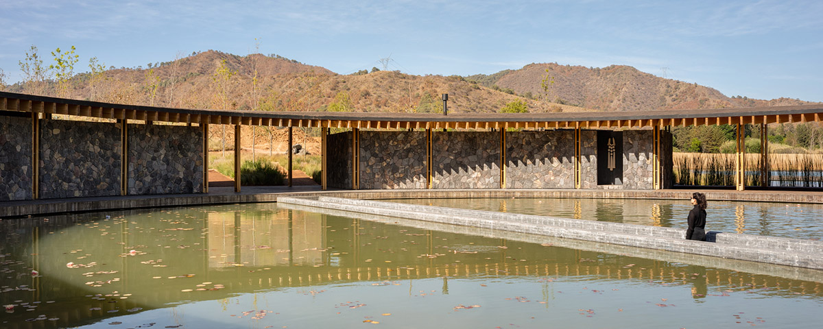 Circular clubhouse by Sordo Madaleno Arquitectos is nestled on the edge of lake in Valle de Bravo
