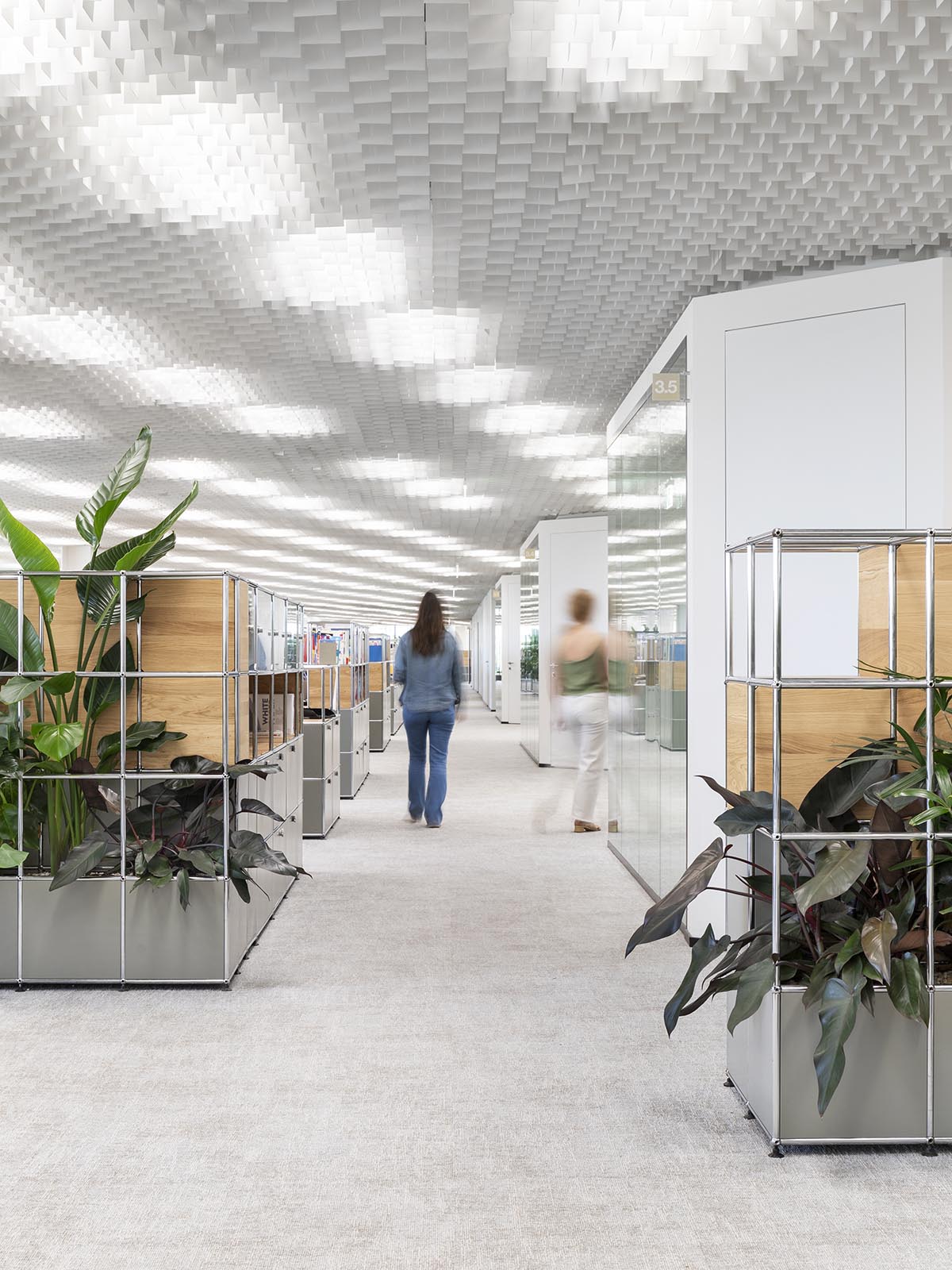 Carlo Ratti Associati unveils vision for renovation of Oscar Niemeyer-designed Palazzo Mondadori