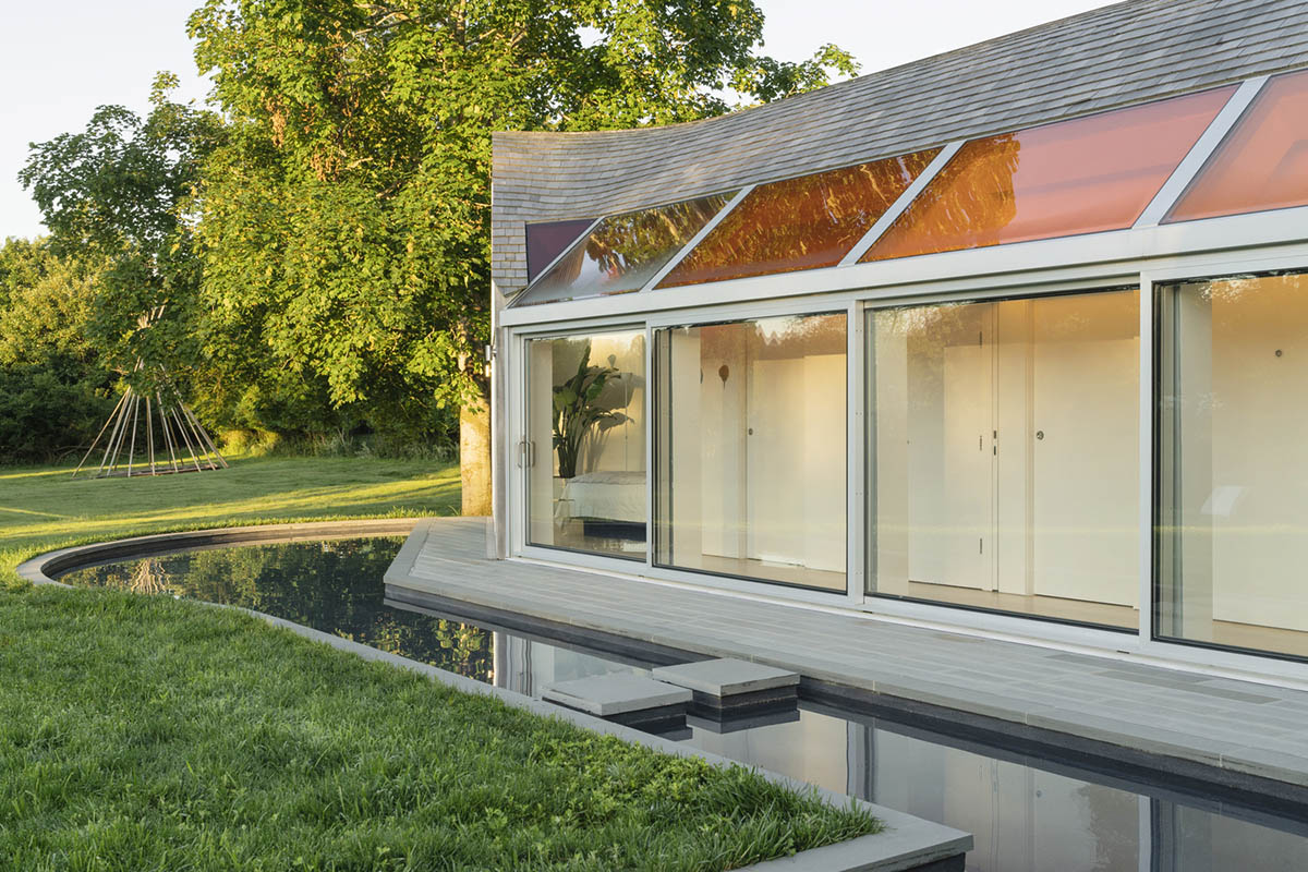 nea studio's cocoon-shaped residence in Long Island acts as a