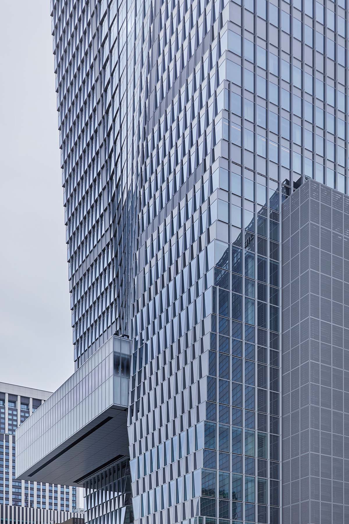 OMA completes its first project in Tokyo, Toranomon Hills Station Tower 