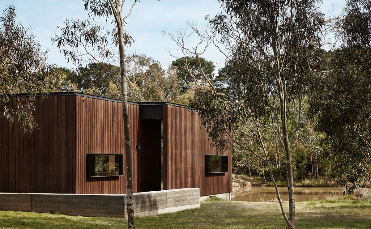 Branch Studio Architects designs only one room for a private studio in Victoria
