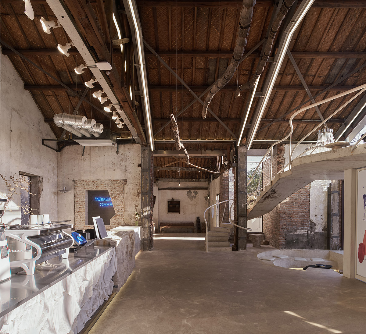 TRI-ORANGE DESIGN converts old industrial building into a photography studio in China 