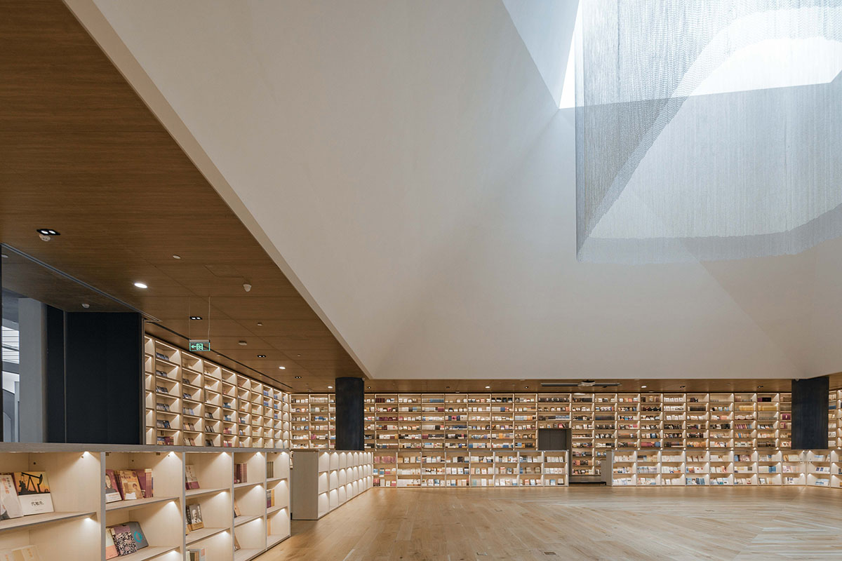 Gonverge Interior Design completes futuristic Fengdong E Pang Bookstore in Xi'an City