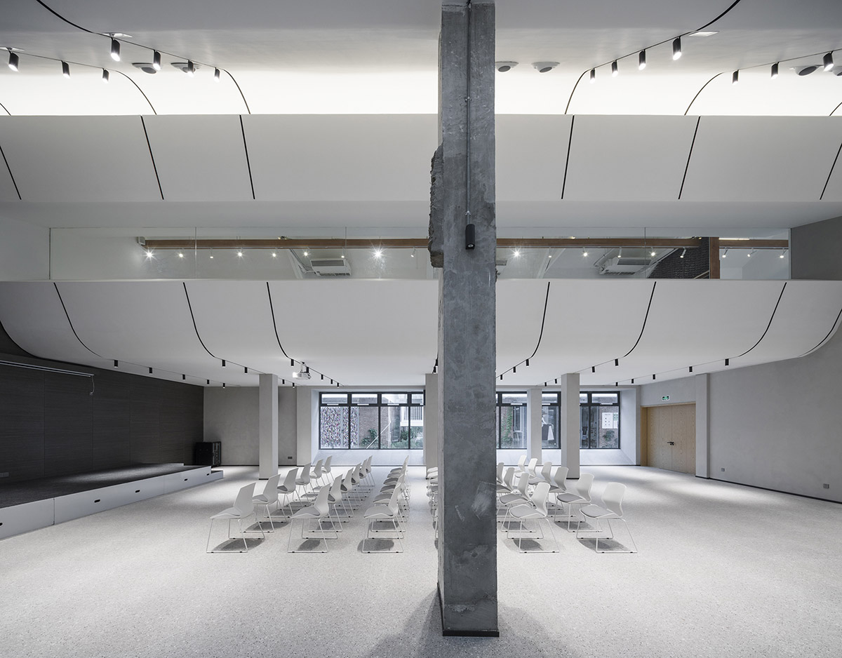 y.ad studio converts office building into a light-filled conference center in Kunshan