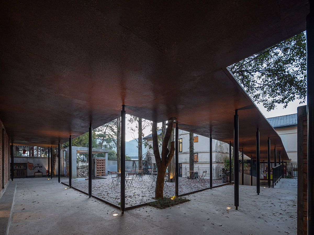 y.ad studio converts former hospital and old factory dormitories into homestay hotel in China
