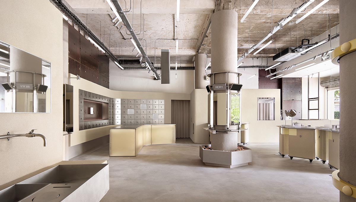 Dayuan Design Studio blends coffee culture and beauty retail with modular, adaptable metal displays