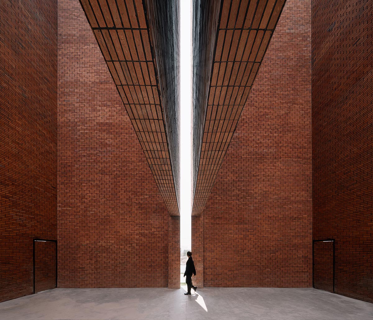 Roarc Renew repurposes old granaries as an art centre with flowing brick corridors in Jiaxing, China