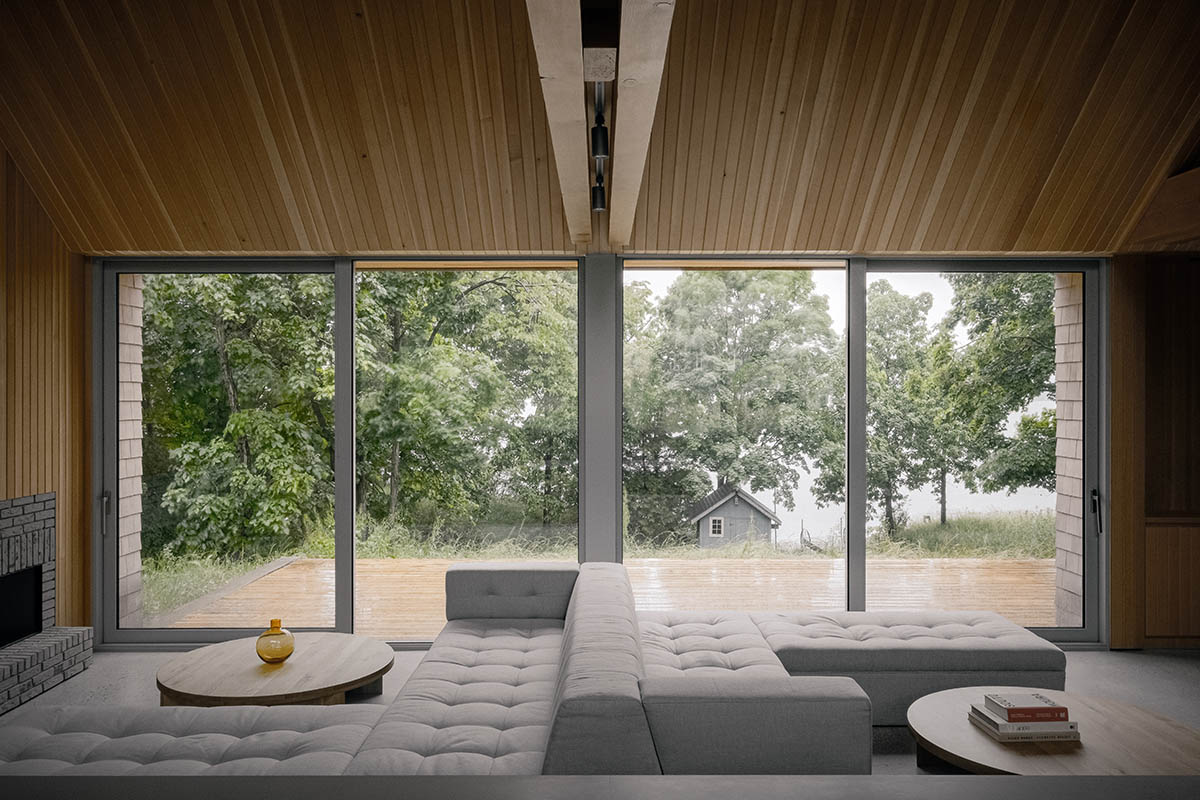 StudioAC is inspired by agrarian architecture of the area to design Cherry Valley Residence