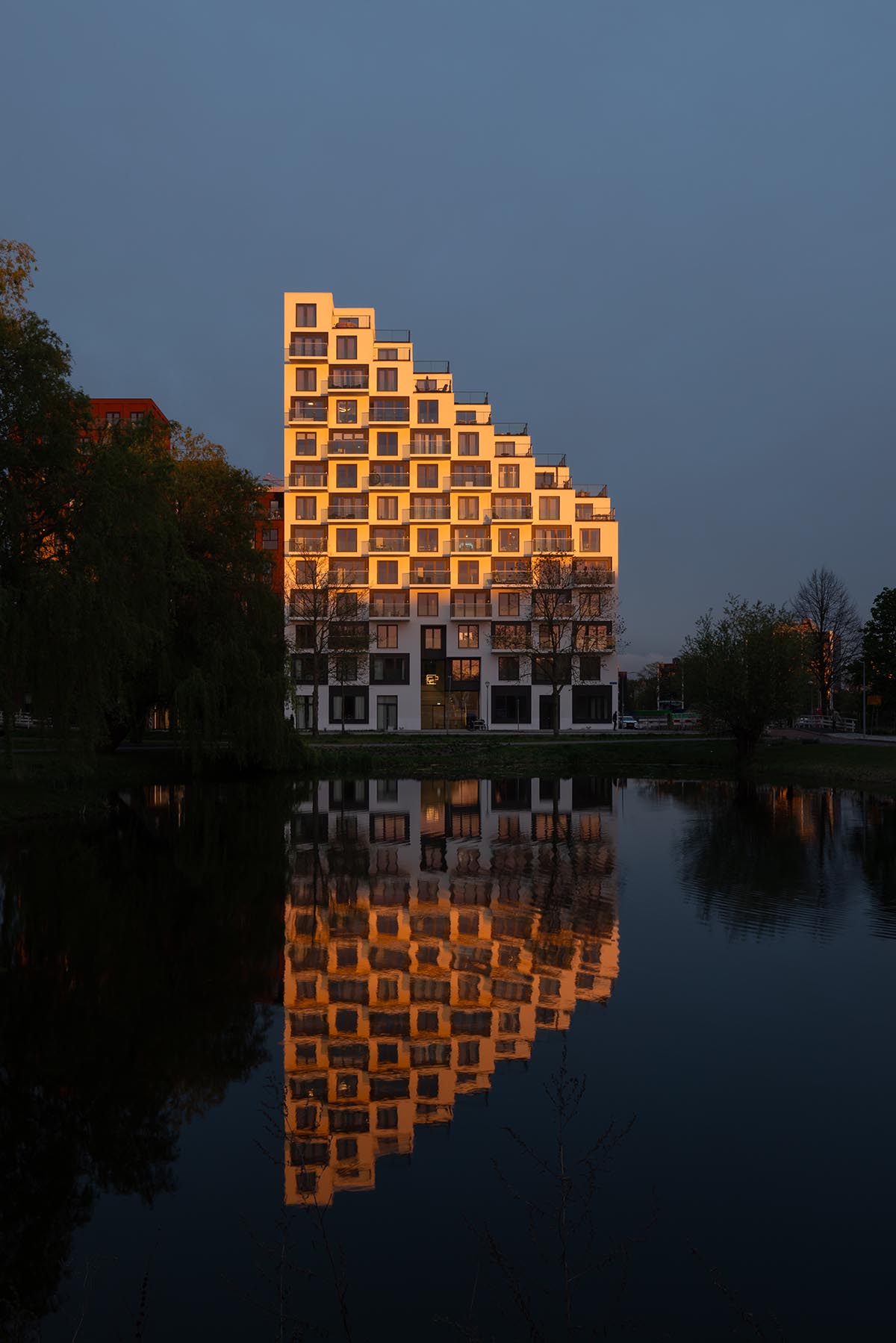 Barcode Architects completes first residential block in Hyde Park masterplan in Hoofddorp