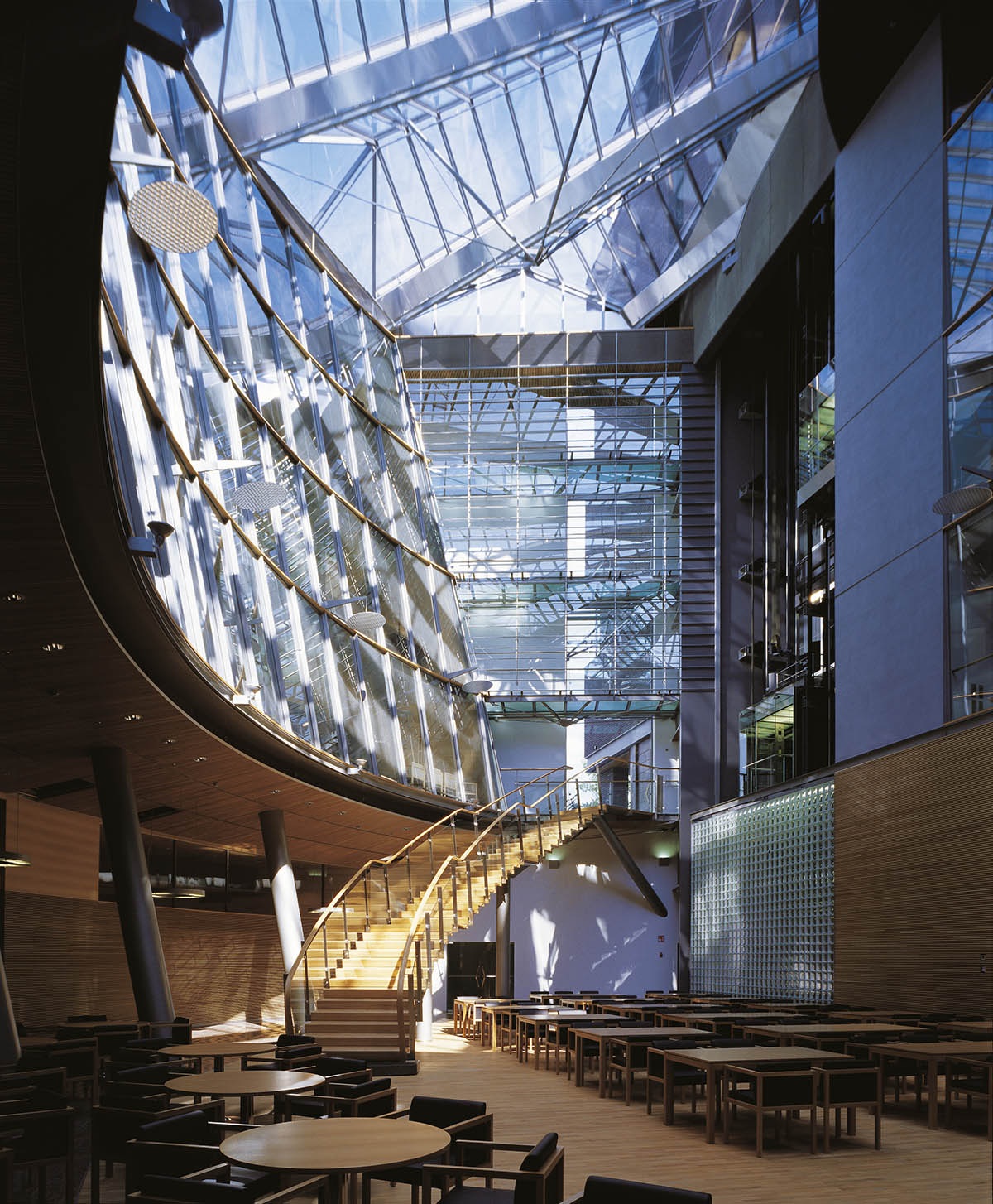 Helin & Co opens exhibition, presenting Helsinki's transformation into a modern metropolitan region